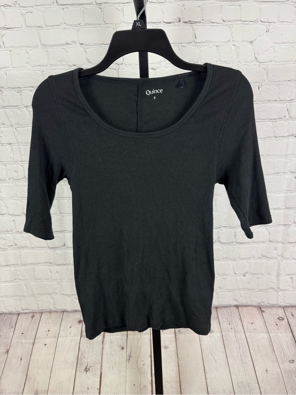 Quince Black Organic Cotton Micro-Rib Elbow Sleeve Scoop Neck Tee Size S